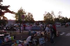 et les stands se remplissent