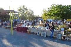 et les acheteurs arrivent